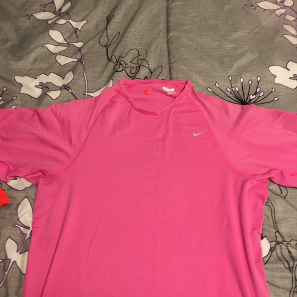 Bunch of Nike racerbacks and one Tee - Picture 4 of 5